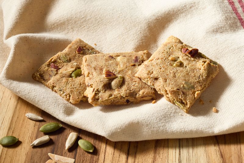 Artisan Cracker 6-Pack / Almond & Sea Salt